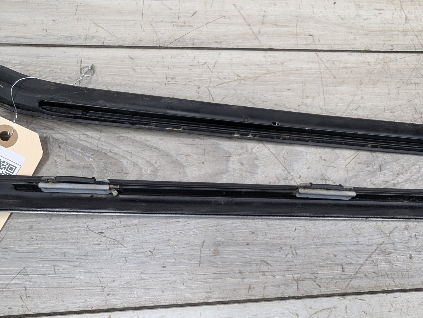 2007 - 2013 BMW X5 E70 Front Left Right Side Windshield Drip Trim Molding SET 7250395 N62B48B