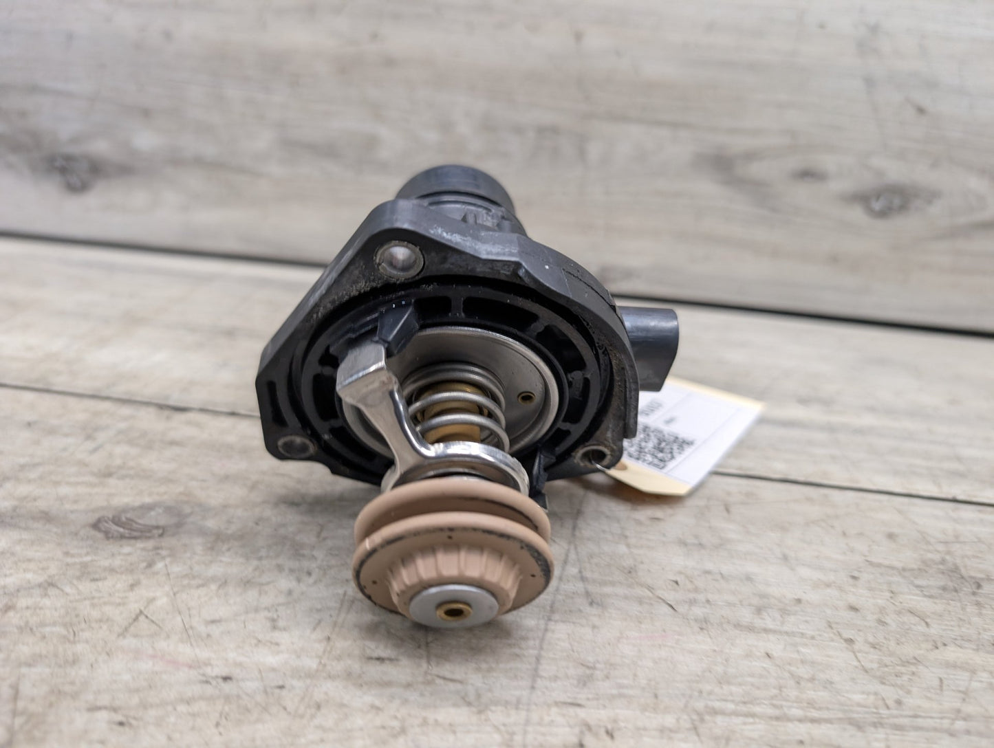 BMW G12 750Li N63B44O2 Engine Motor Heat Coolant Thermostat 8685978