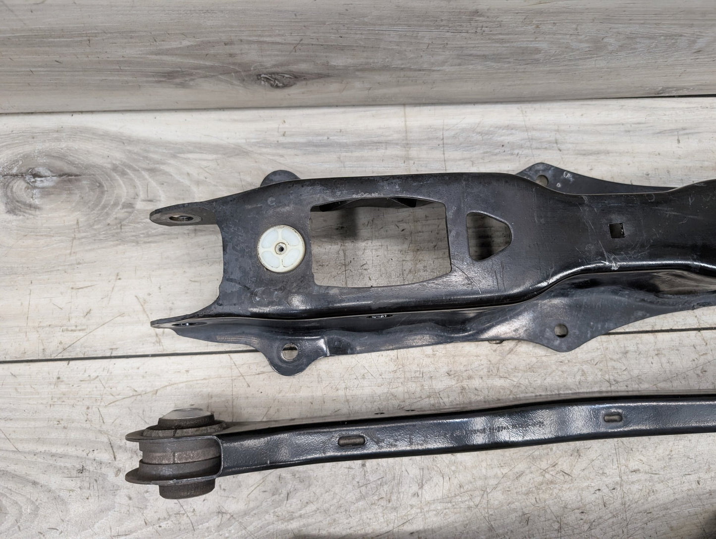 19-25 OEM BMW G05 G06 G07 X5 X7 Rear Left Driver Control Arm Wishbone SET