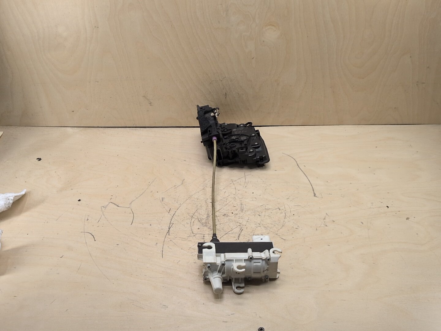 2016-2022 BMW 750i G12 Rear Right Passenger Door Latch Lock Actuator w/ Soft Close 2581898