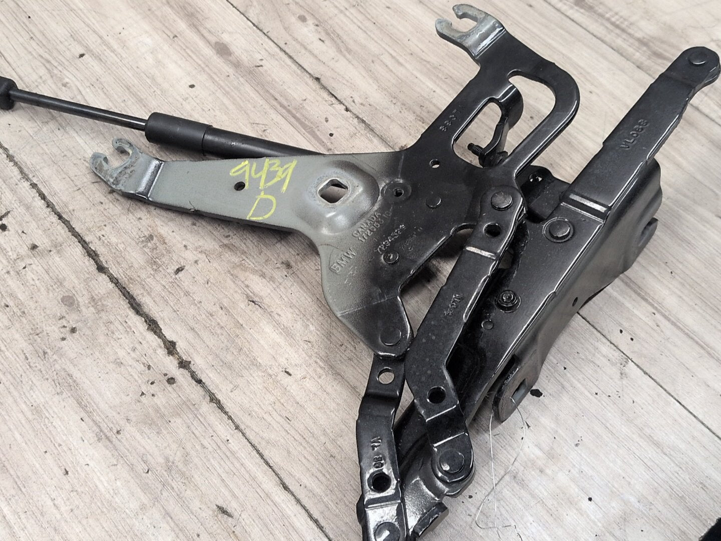 2014 - 2018 BMW X5 F85 Hood Bonnet Hinges SET 7294530 S63B44T2