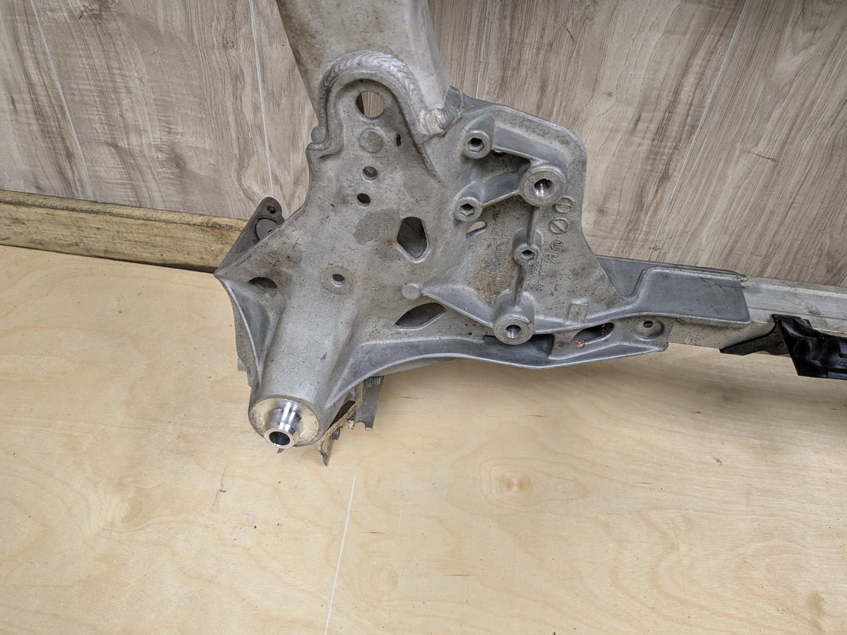 2016-2019 BMW 740i G12 RWD Front Axle Support Crossmember Subframe 6861106