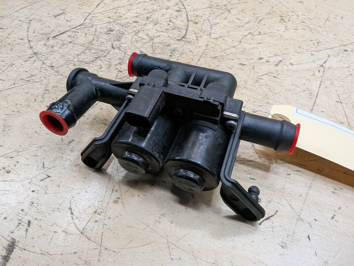 2010-2017 BMW 535i GT xDrive F07 Engine Water Heater Control Valve Pump 9310349 OEM