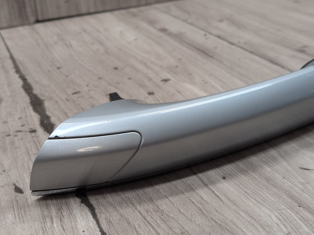 2016-2019 BMW 740Li G12 Front Left Door Handle w/ Comfort Access 7411047 OEM