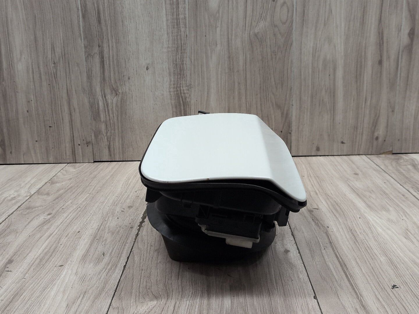 OEM BMW F15 F30 F44 F48 F80 G01 G05 G20 G30 G80 M3 M4 Fuel Gas Tank Filler Cap