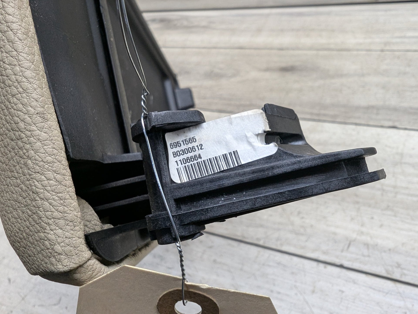 2007-2013 BMW 328i E93 Center Console Armrest Arm Rest 6951565