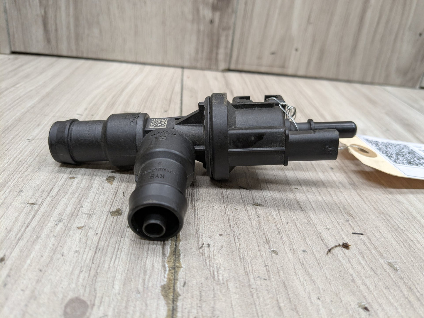 OEM BMW F22 F30 F32 G01 G05 G12 G20 G30 Fuel Tank Vapor Breather Valve B46 B58