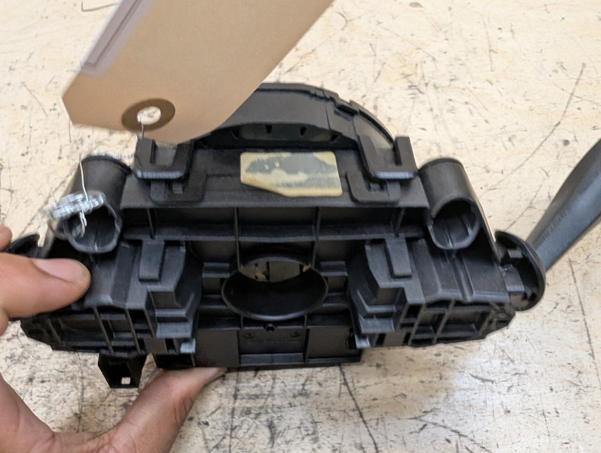 16-19 OEM BMW G11 G12 740 750 M760 Steering Switch Control Sensor Clock Spring