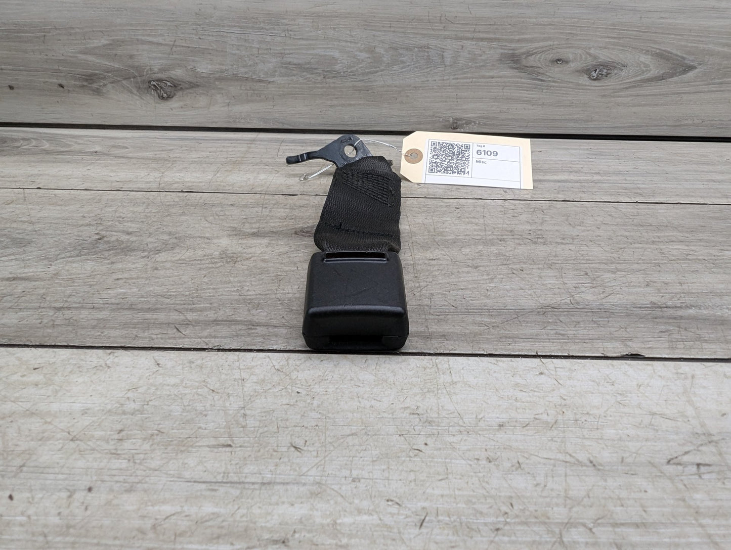 17-23 OEM BMW G30 530 F90 M5 Sedan Rear Left 2nd Row Center Seat Belt Buckle