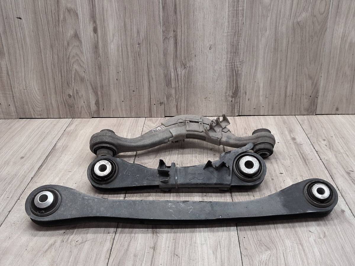 2017-2023 BMW M550i G30 Rear Right Passenger Control Arms SET 6861125