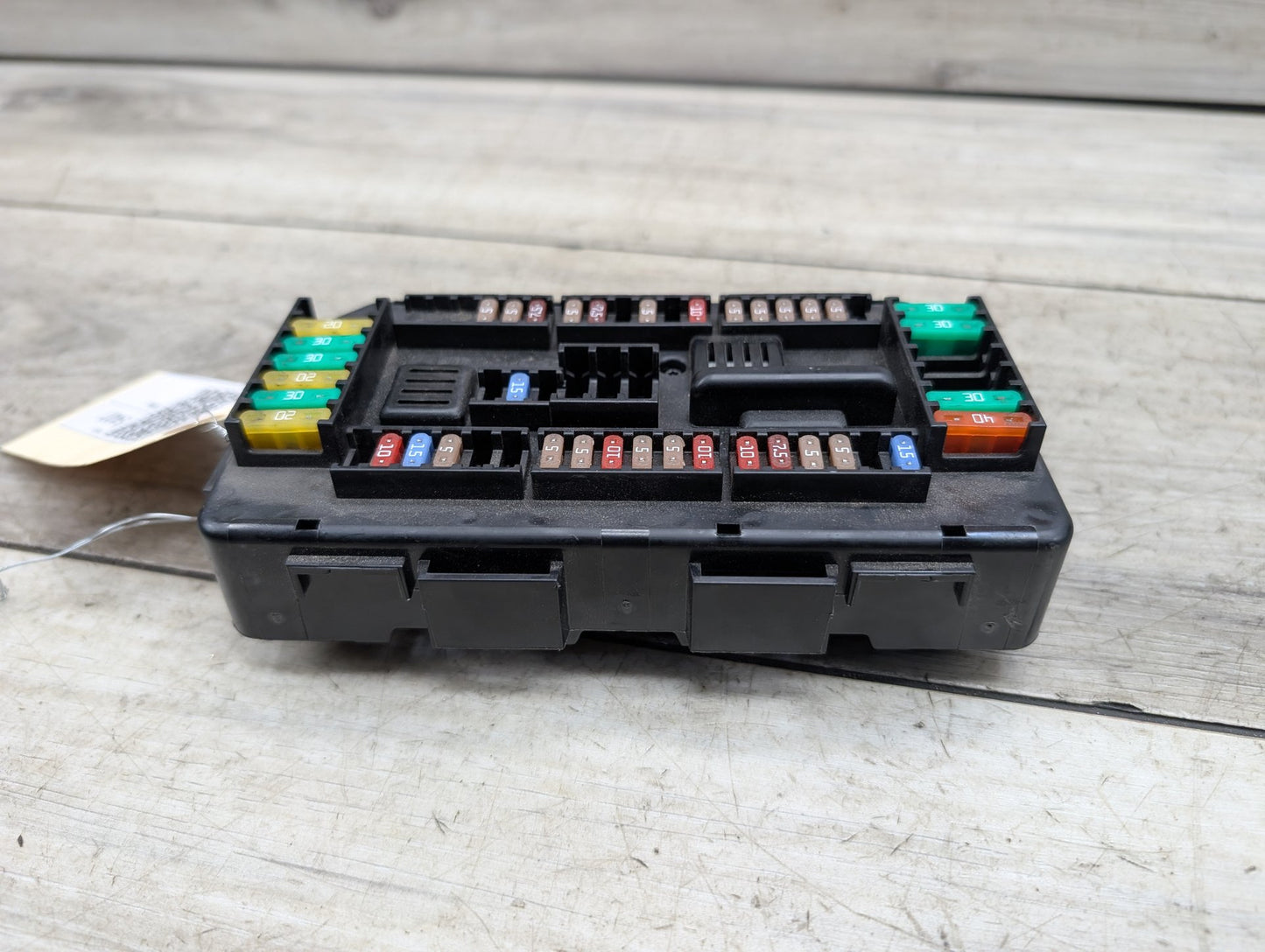 2012-2018 BMW 340i F30 Front Power Distribution Fuse Box 9389068
