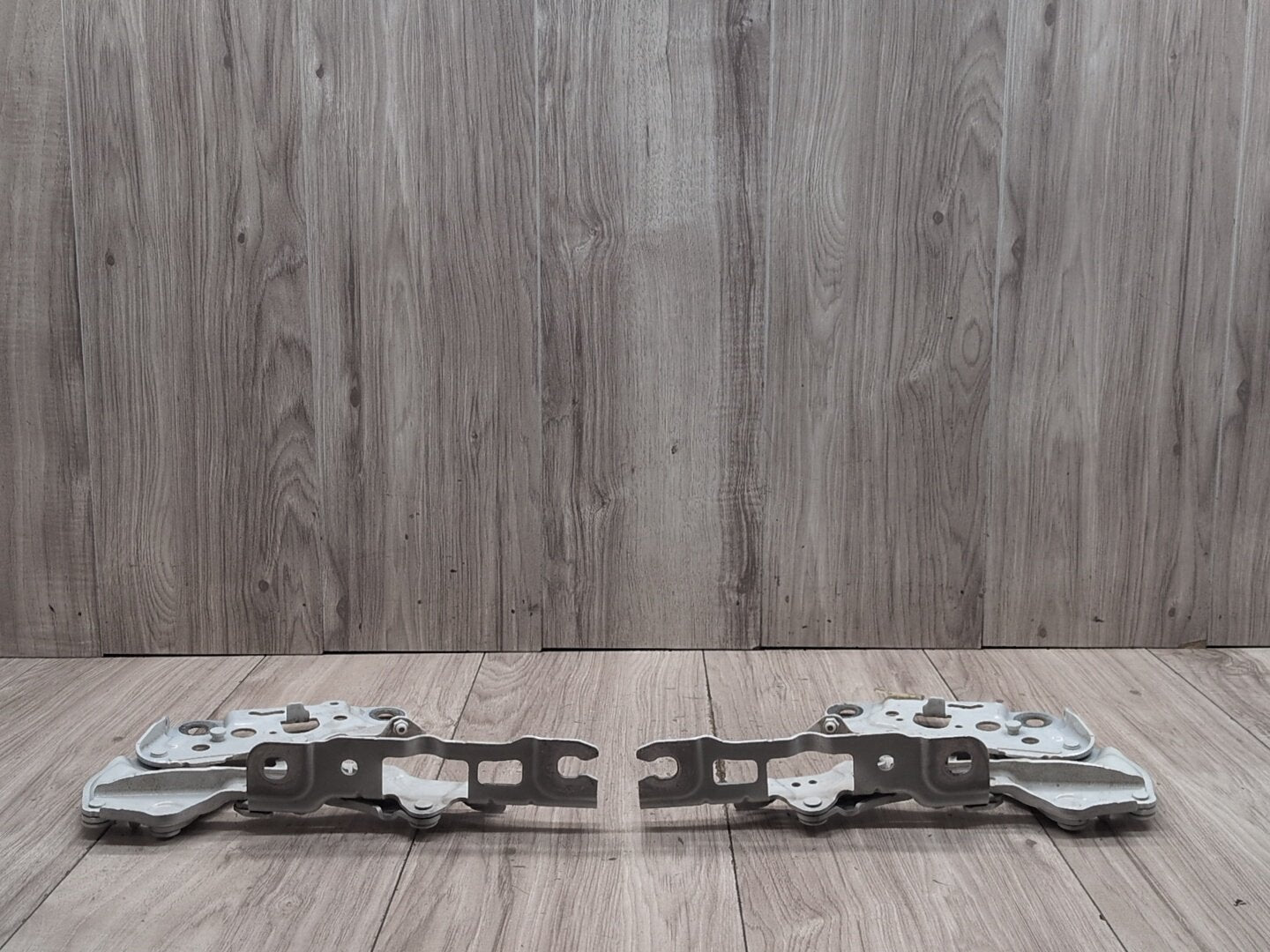 OEM BMW F90 F93 G12 G14 G15 G16 G30 M5 M8 Hood Bonnet Left Right Hood Hinges SET