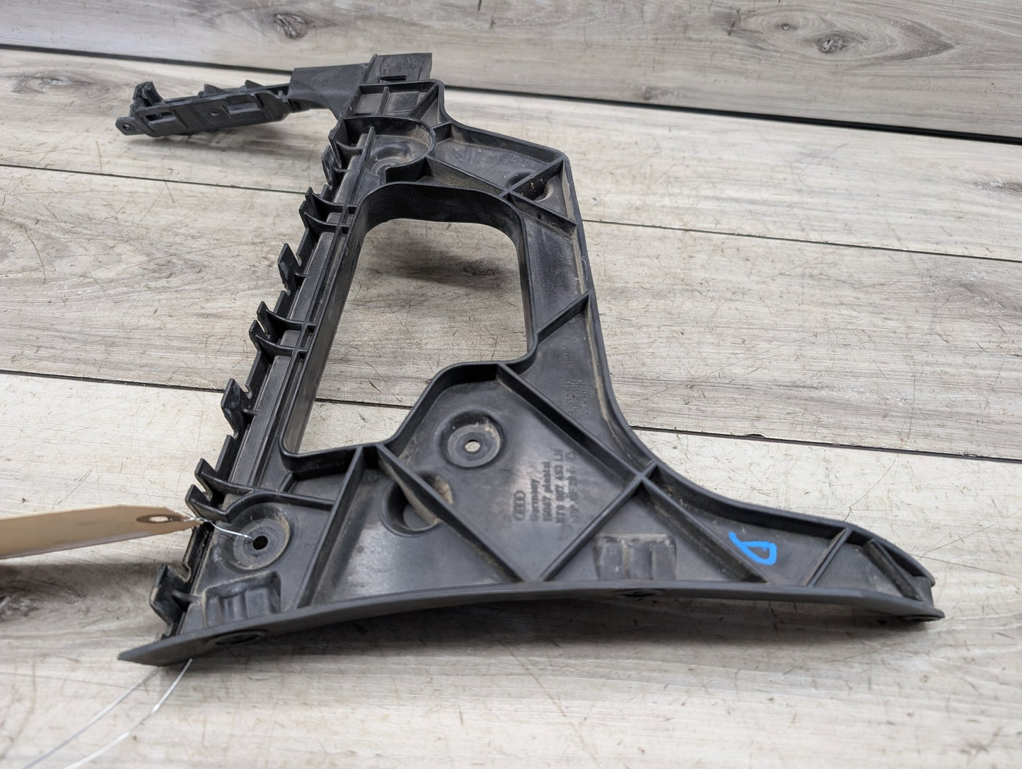 2008 - 2017 Audi S5 8T Rear Left Driver Bumper Support Bracket 8T0807889