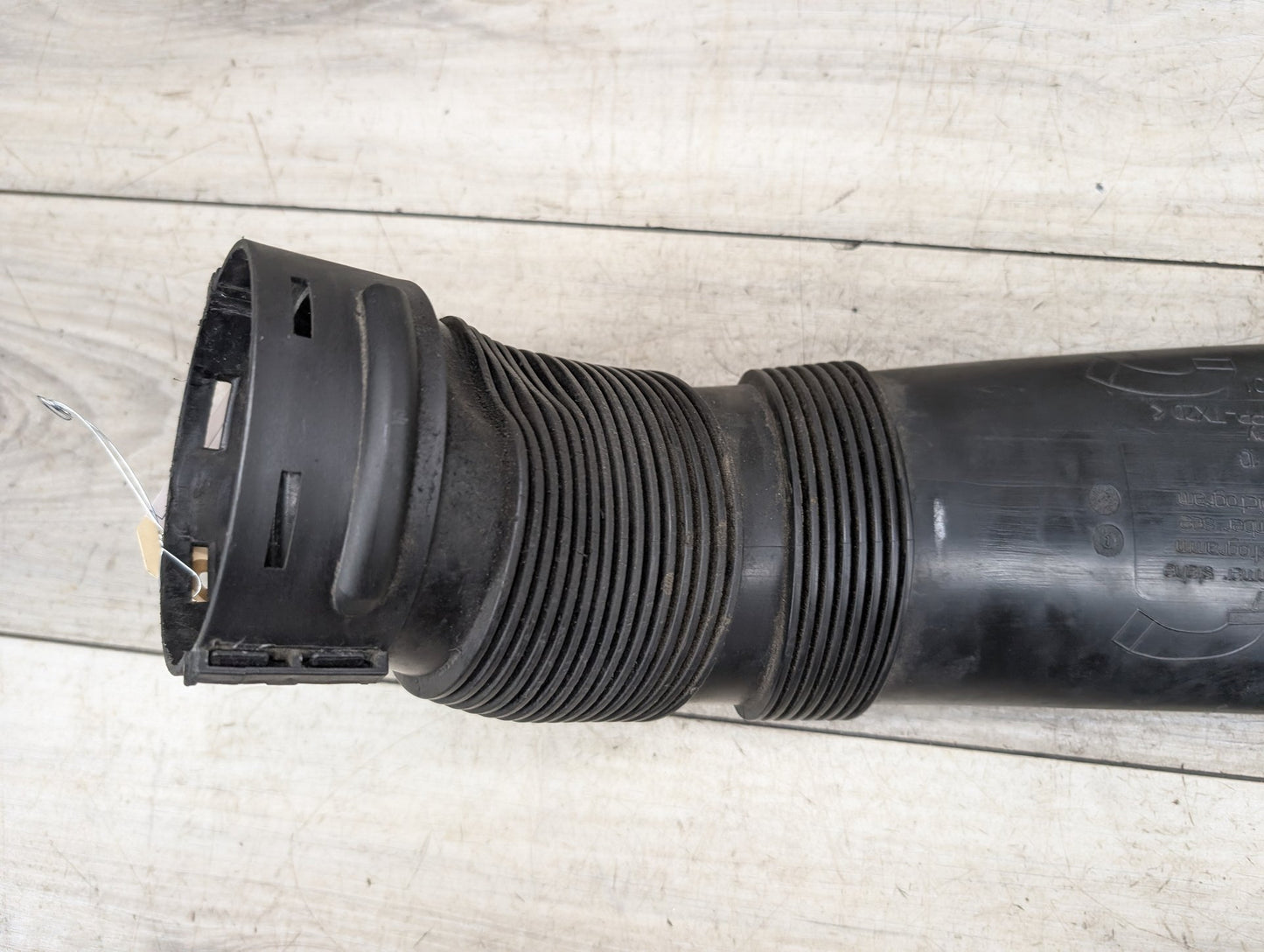 2007-2013 BMW X5 E70 Engine Motor Air Duct Tube Hose 7624210