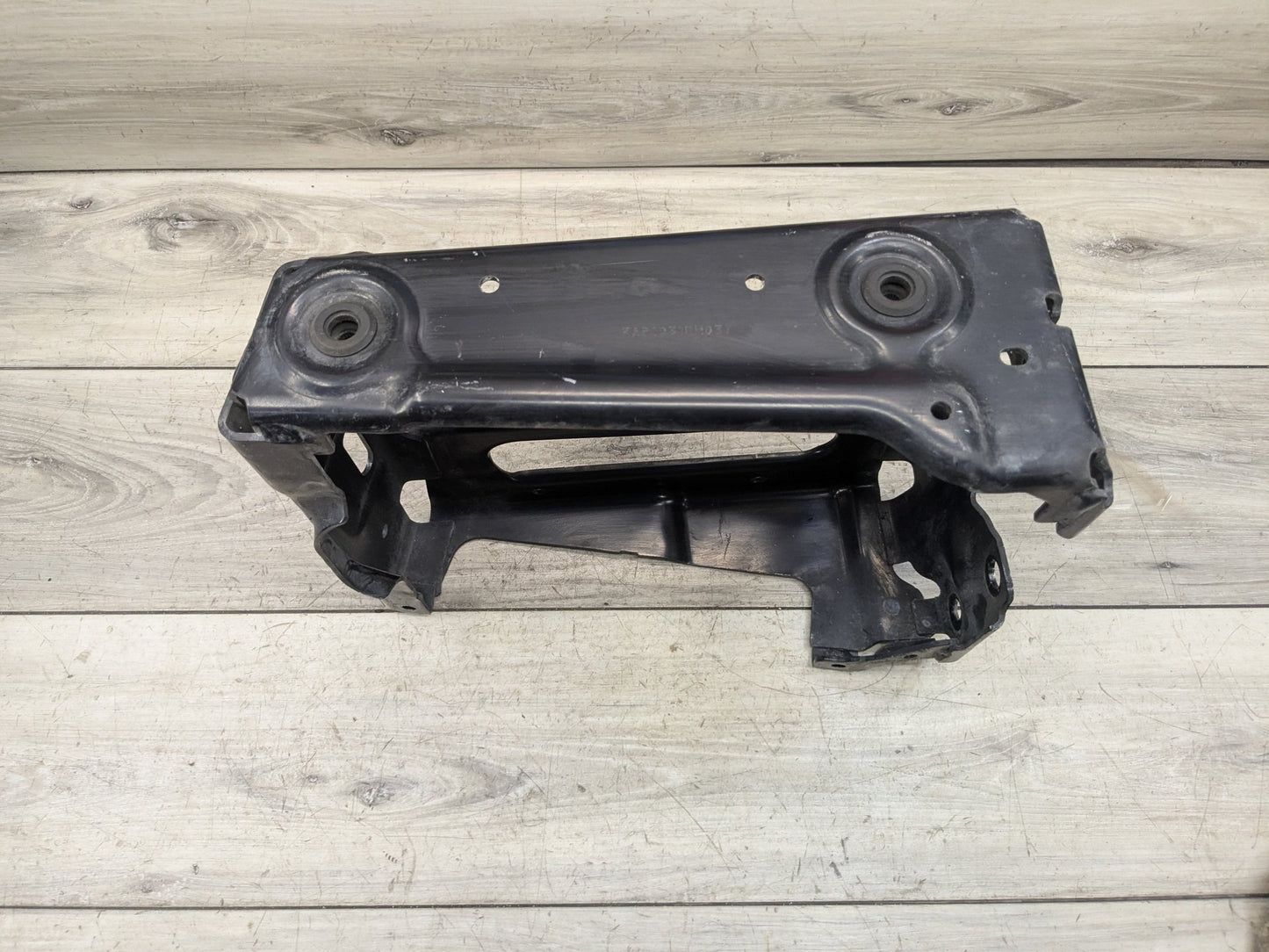 OEM BMW G01 G02 F97 X3 X4 Front Right Passenger Radiator Reinforcement Bracket