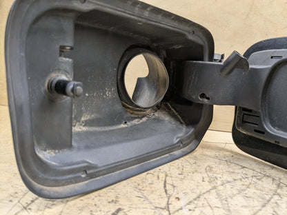 2016-2019 BMW 740i G12 Gas Cover Assembly 7358677 OEM
