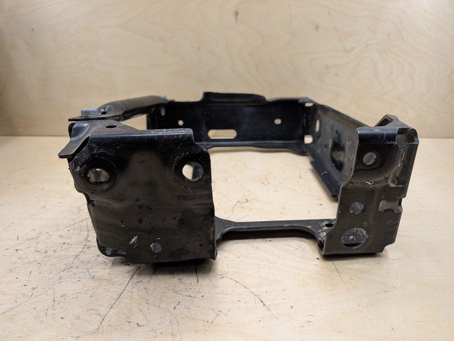 OEM BMW G01 G02 F97 X3 X4 Front Right Passenger Radiator Reinforcement Bracket