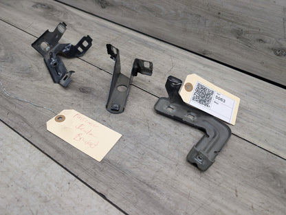 2014 - 2019 BMW 340 F34 Front Right Passenger Fender Brackets SET 7293728 B58B30M0