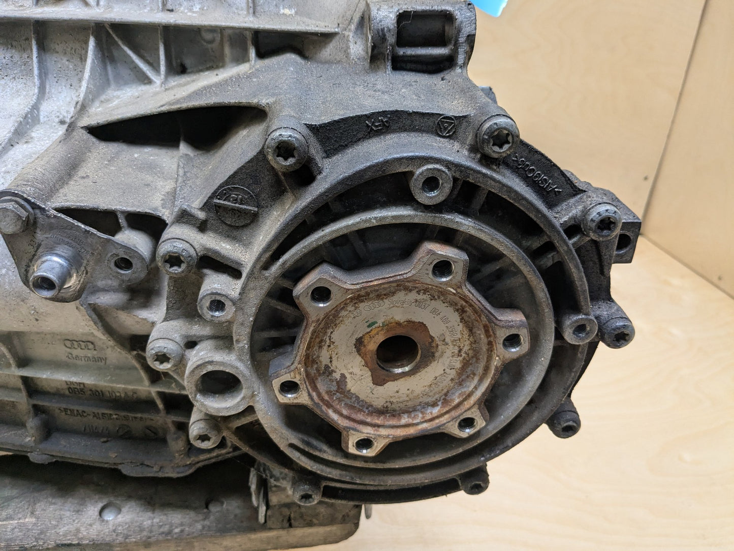 2008 - 2017 Audi S5 8T Automatic Transmission Assembly 0B5300056C