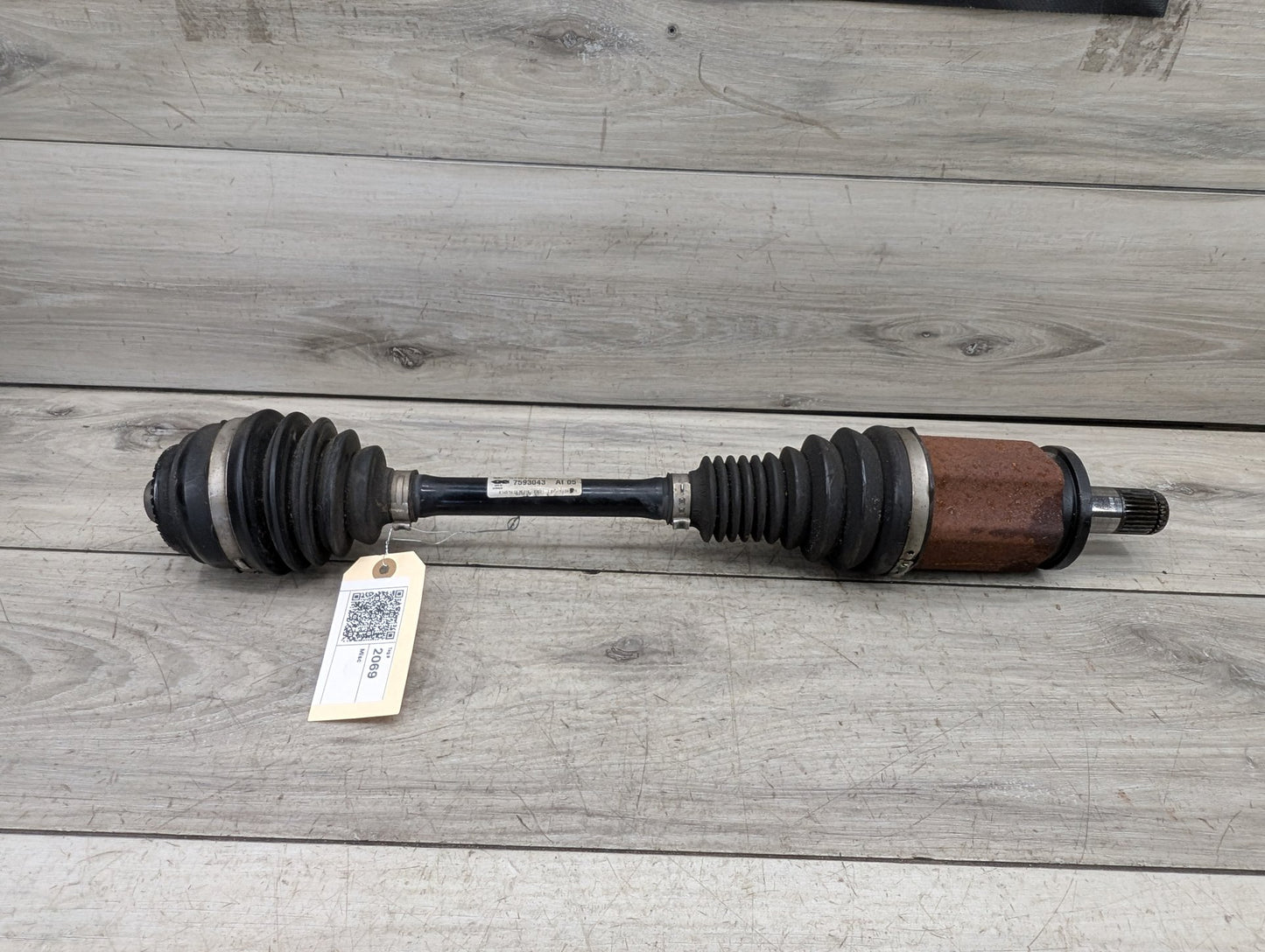 2011 - 2016 BMW 528i F10 Front Left Driver Half Shaft Output CV Axle 7593043 N20B20O0