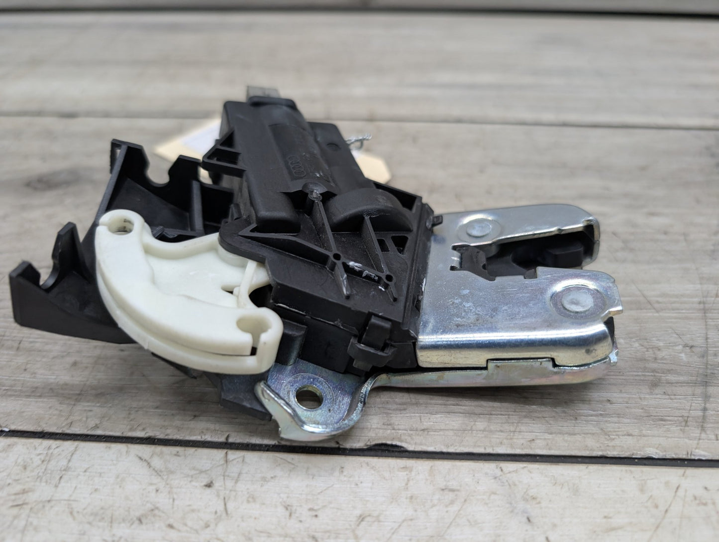 2008 - 2017 Audi S5 8T Liftgate Trunk Lid Liftgate Lock Latch Actuator 4F5827505