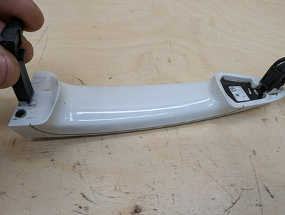 OEM BMW F23 F30 F32 F80 F82 M3 Right Passenger Door Handle COMFORT ACCESS White