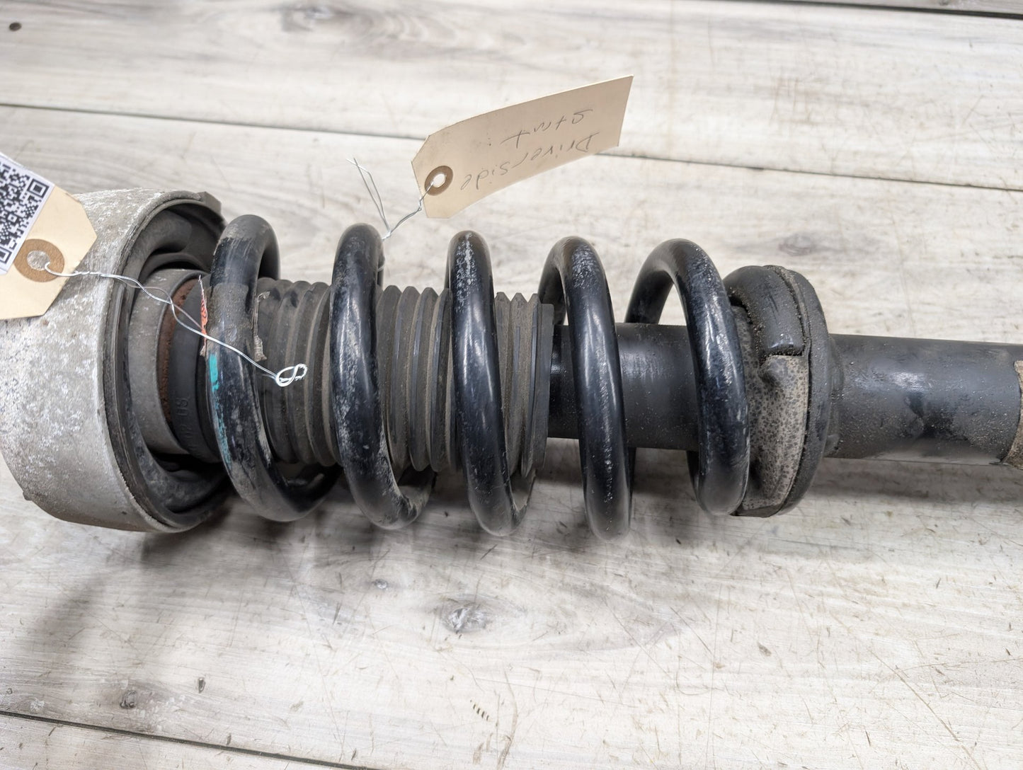 2014 - 2018 BMW X5 F15 Front Left or Right Spring Strut Shock Absorber 6851749 N63B44O1