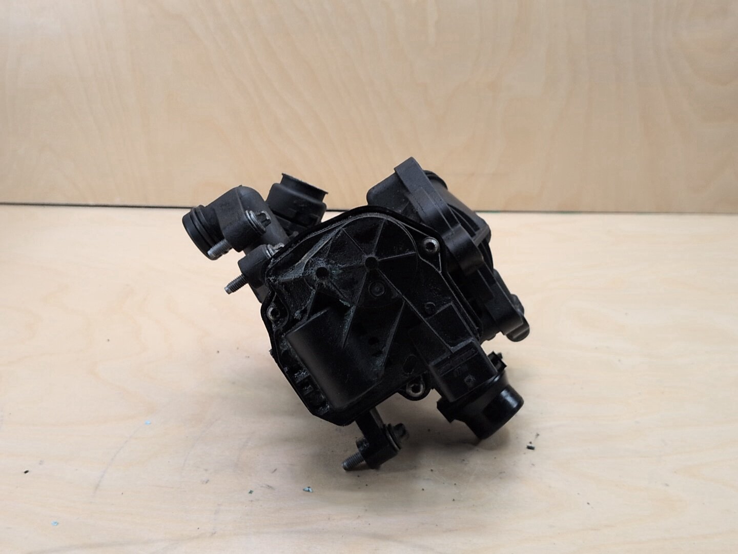 OEM BMW F22 F30 F32 F36 G01 G30 Engine B46 Motor Heat Coolant Thermostat Module