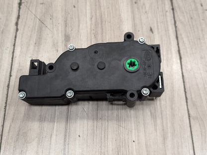 2009-2012 Mercedes-Benz E550 W212 Liftgate Trunk Lid Liftgate Lock Latch Actuator A2047500060 OEM