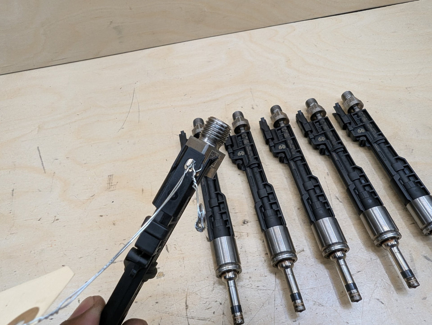 2015-2019 BMW X6 F16 Engine Motor Fuel Injector SET 7639994