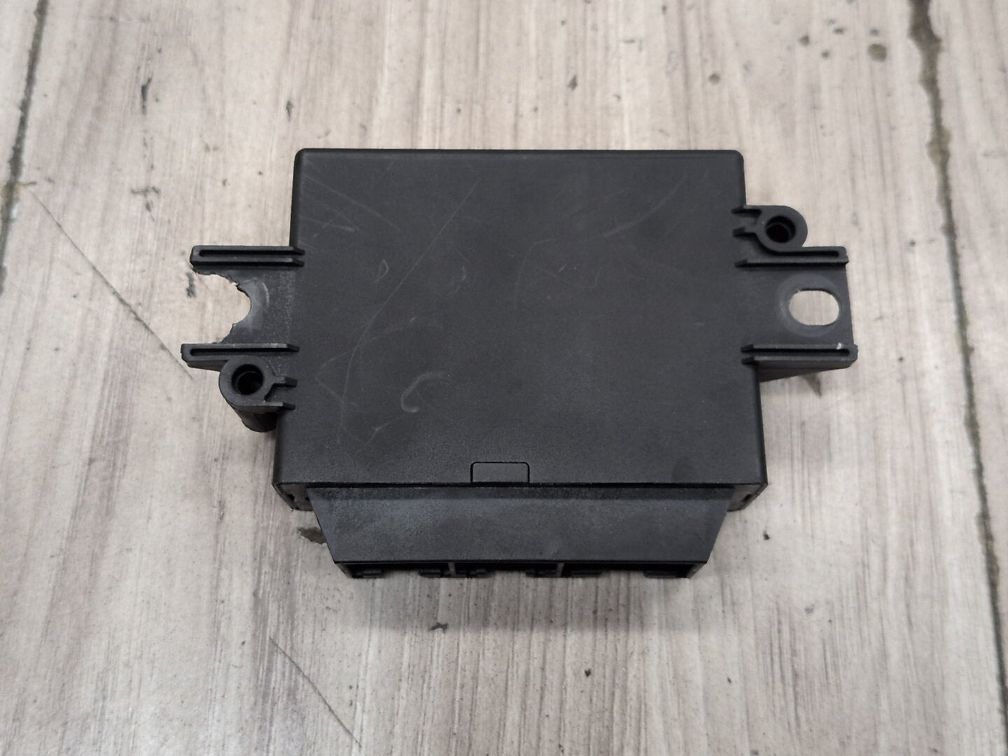 2015-2018 Audi Q3 8U PDC Park Assist Control Module 8X0919475AD