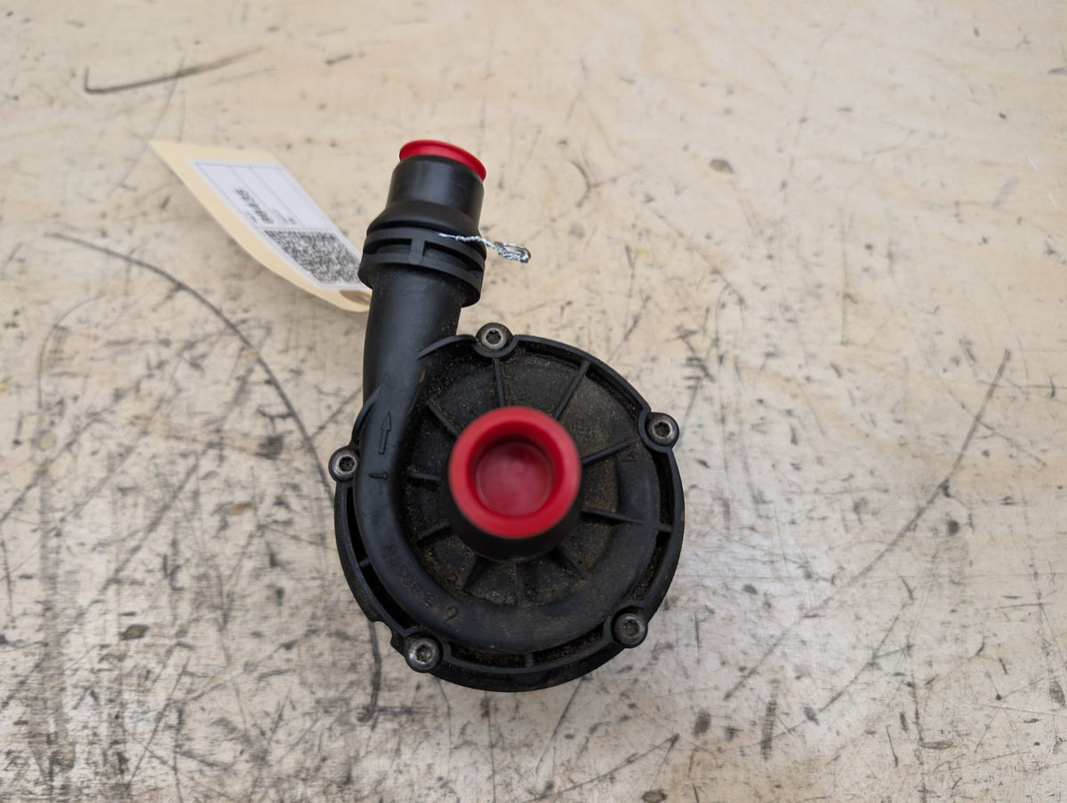 OEM BMW G01 G05 G20 G22 G26 Engine B46 B58 Auxiliary Electric Water Pump Cooling