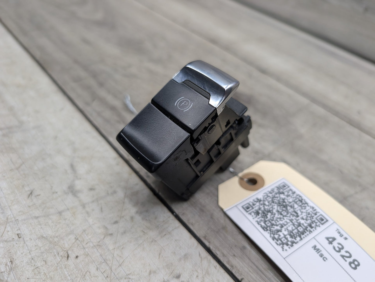 2008 - 2017 Audi S5 8T Emergency Parking Brake Switch 8K1927225E
