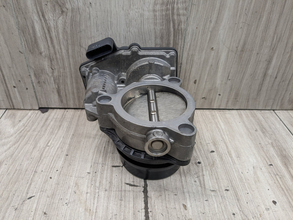OEM BMW F39 F44 F48 F90 G05 G12 750 G30 M550 M8 Engine B46 N63 S63 Throttle Body