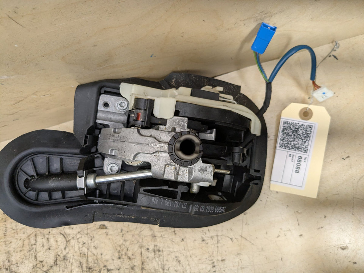 2008-2013 BMW 135i E88 Transmission Switch Shifter Assembly 7561187 OEM