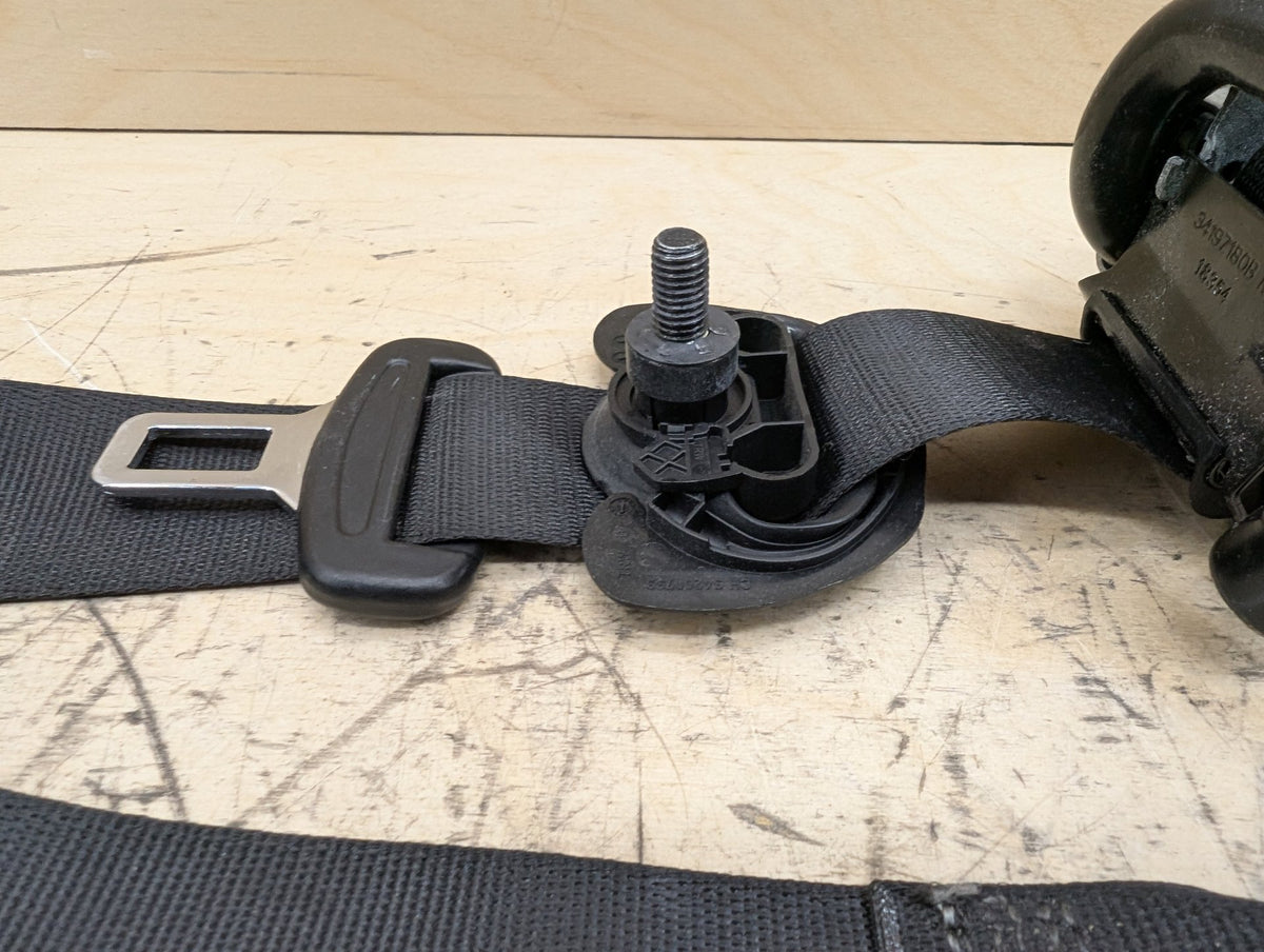 19-25 OEM BMW F95 G05 X5 X5M REAR Left Driver 2nd Row Seat Belt Retractor