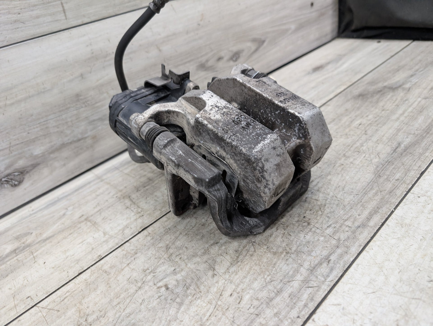 OEM BMW G20 G22 G23 G26 G42 330 M340 430 M440 REAR Left Driver Brake Caliper
