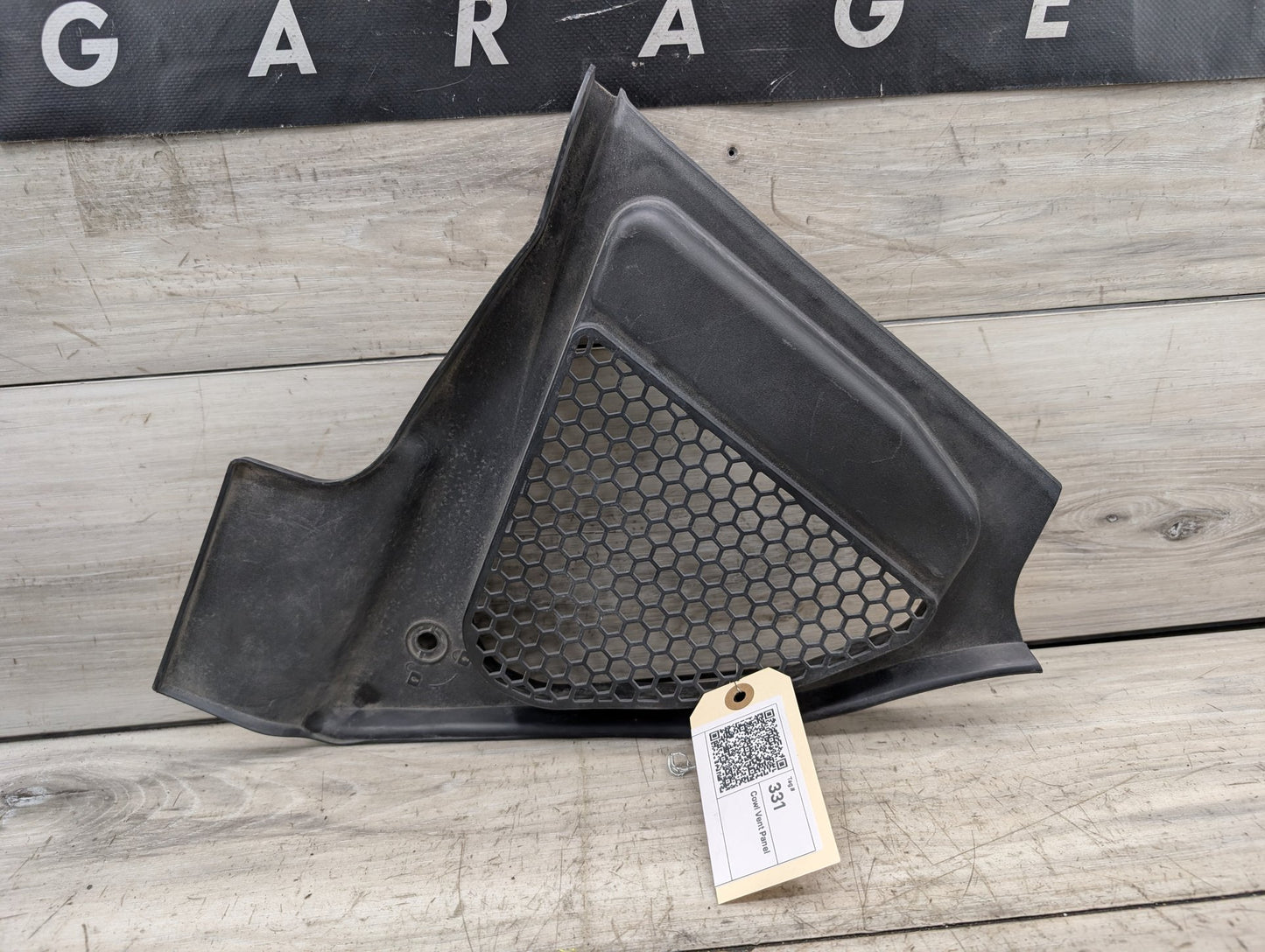 2018 - 2024 BMW X3 G01 Right Passenger Side Cowl Cover 7399018 B58B30M0