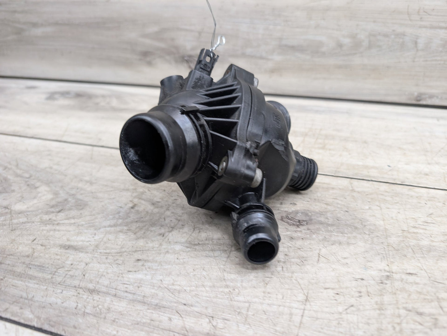 2007-2013 BMW E93 328i N52B30M1 Engine Motor Heat Coolant Thermostat 7549476