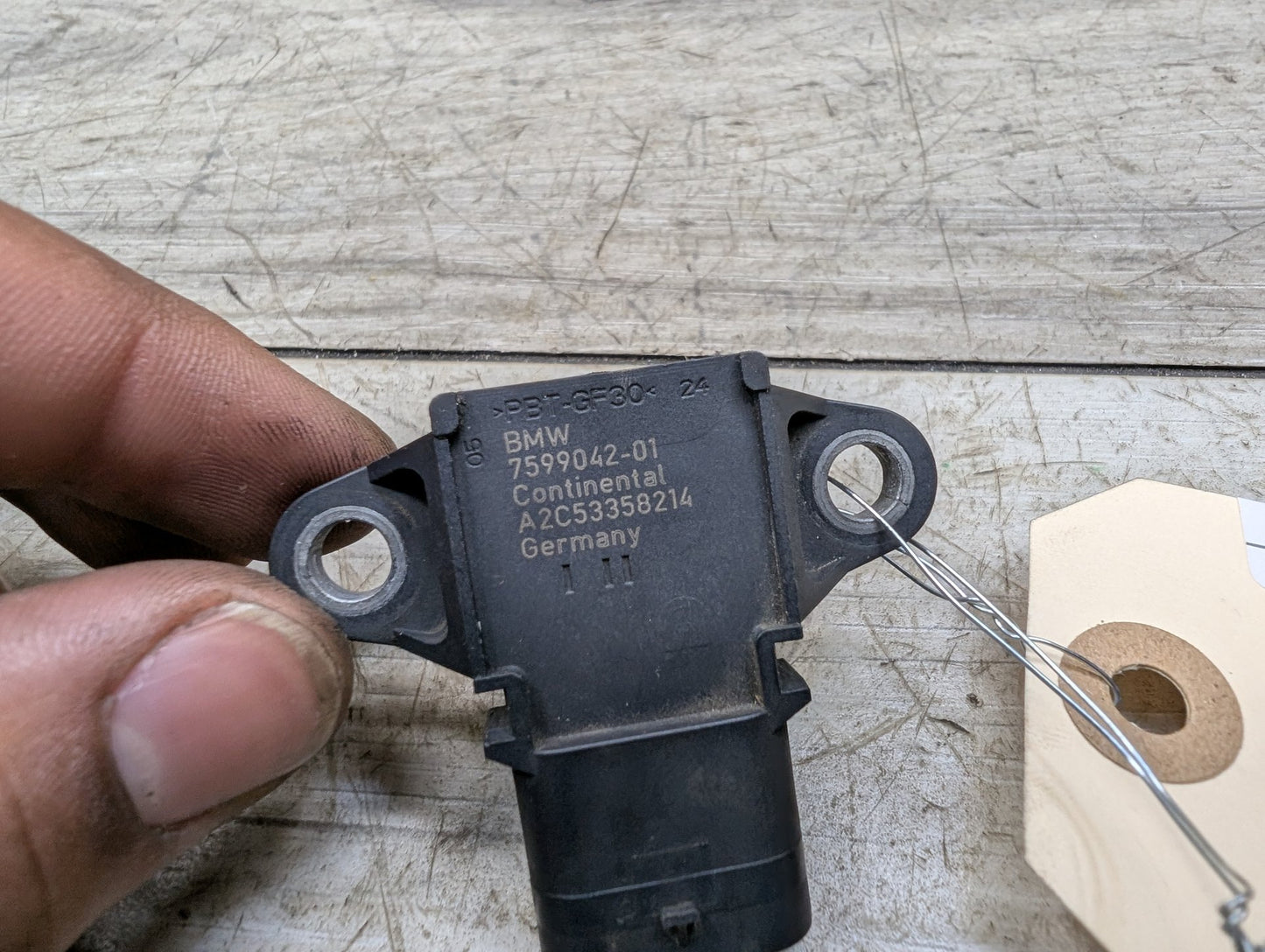 2014 - 2018 BMW X5 F15 Manifold Absolute Pressure (MAP) Sensor 7599042 N63B44O1