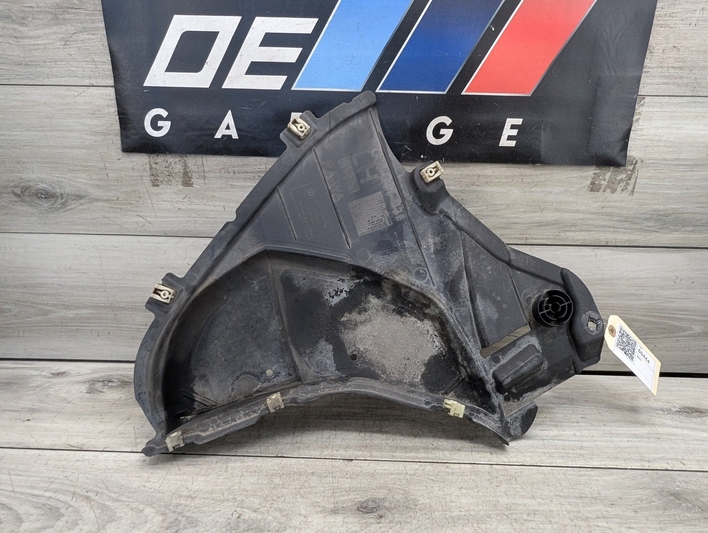 17-20 BMW 530i 540i 530e Front Driver Left Inner Fender Liner Underbody Cover
