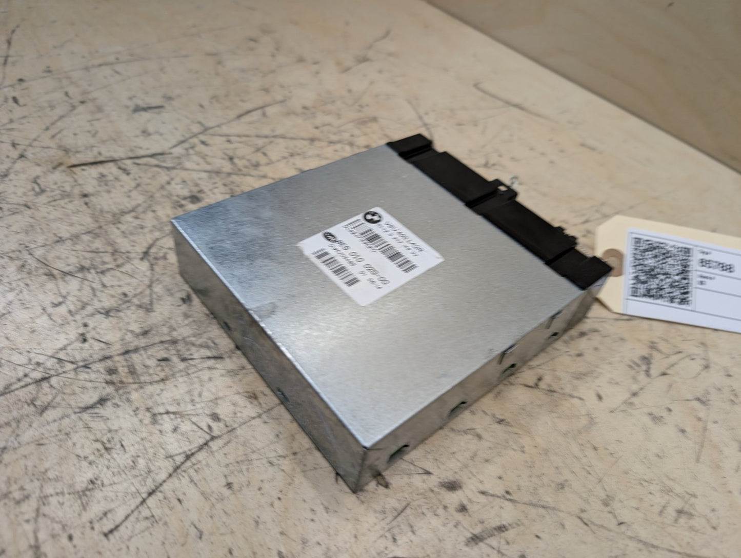 13-15 OEM BMW F01 F02 F07 LCI 750 760 VSU 400 Voltage Converter Control Module