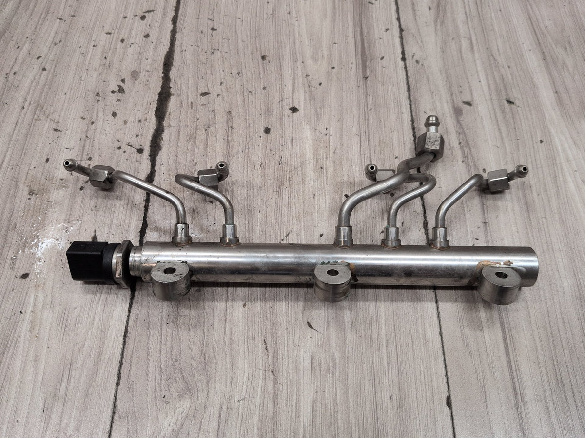 OEM BMW F02 F06 F10 F13 F15 F85 Engine N63 S63 High Pressure Fuel Injector Rails