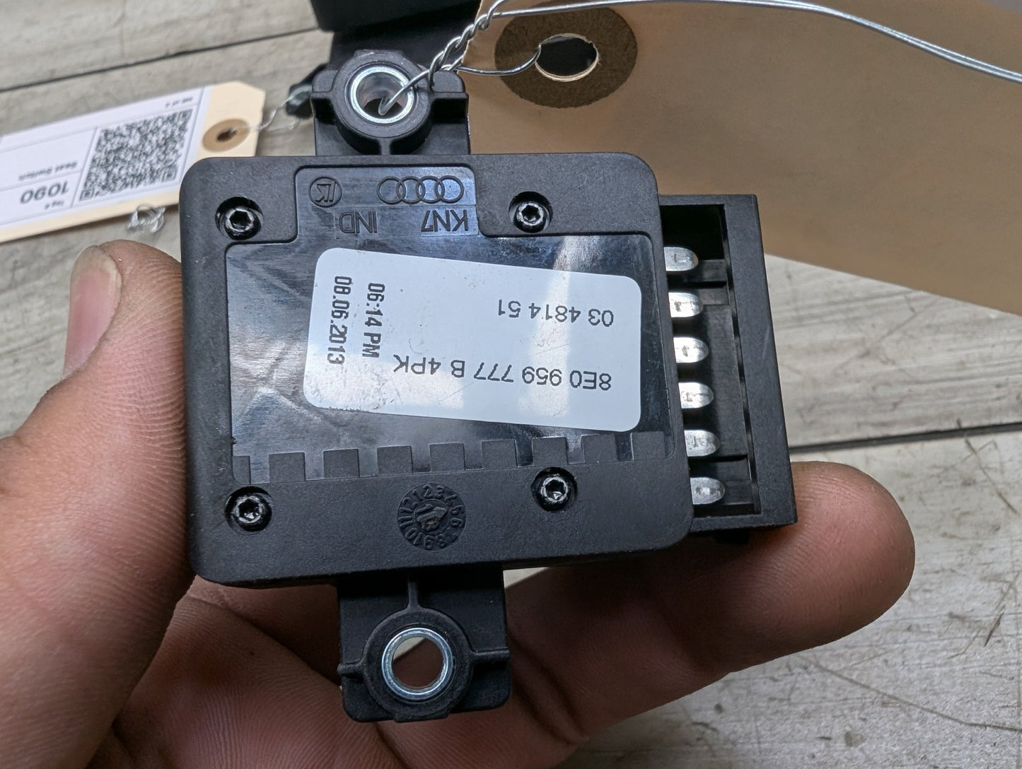 2009 - 2017 Audi Q5 8R Front Left Driver Seat Control Switch 8K0959747 EA888