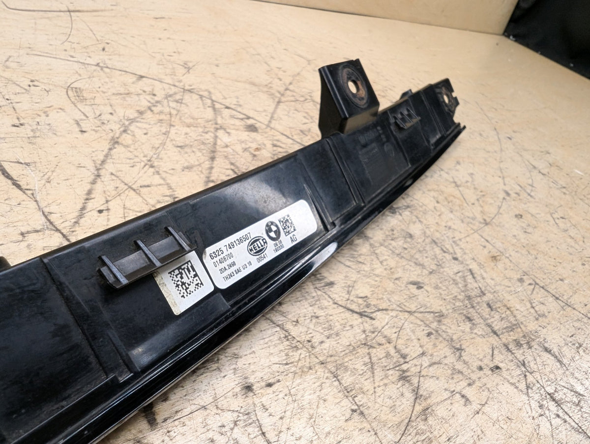 2019-2026 BMW X5 G05 Upper Liftgate Trunk Lid 3rd Brake Light 7491365 OEM