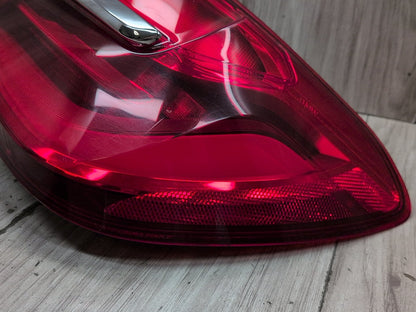 16-19 OEM BMW G11 G12 740 750 M760 B7 Rear Right Passenger Outer LED Tail Light