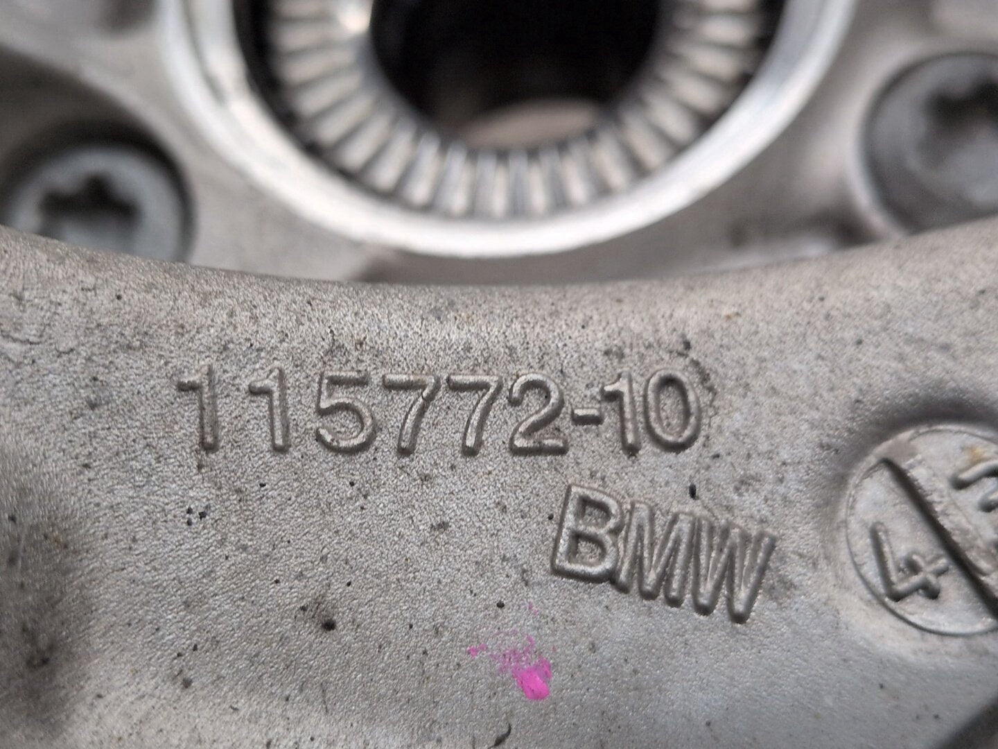 OEM BMW G20 330 M340 REAR Right Passenger Knuckle Wheel Hub Spindle Bearing