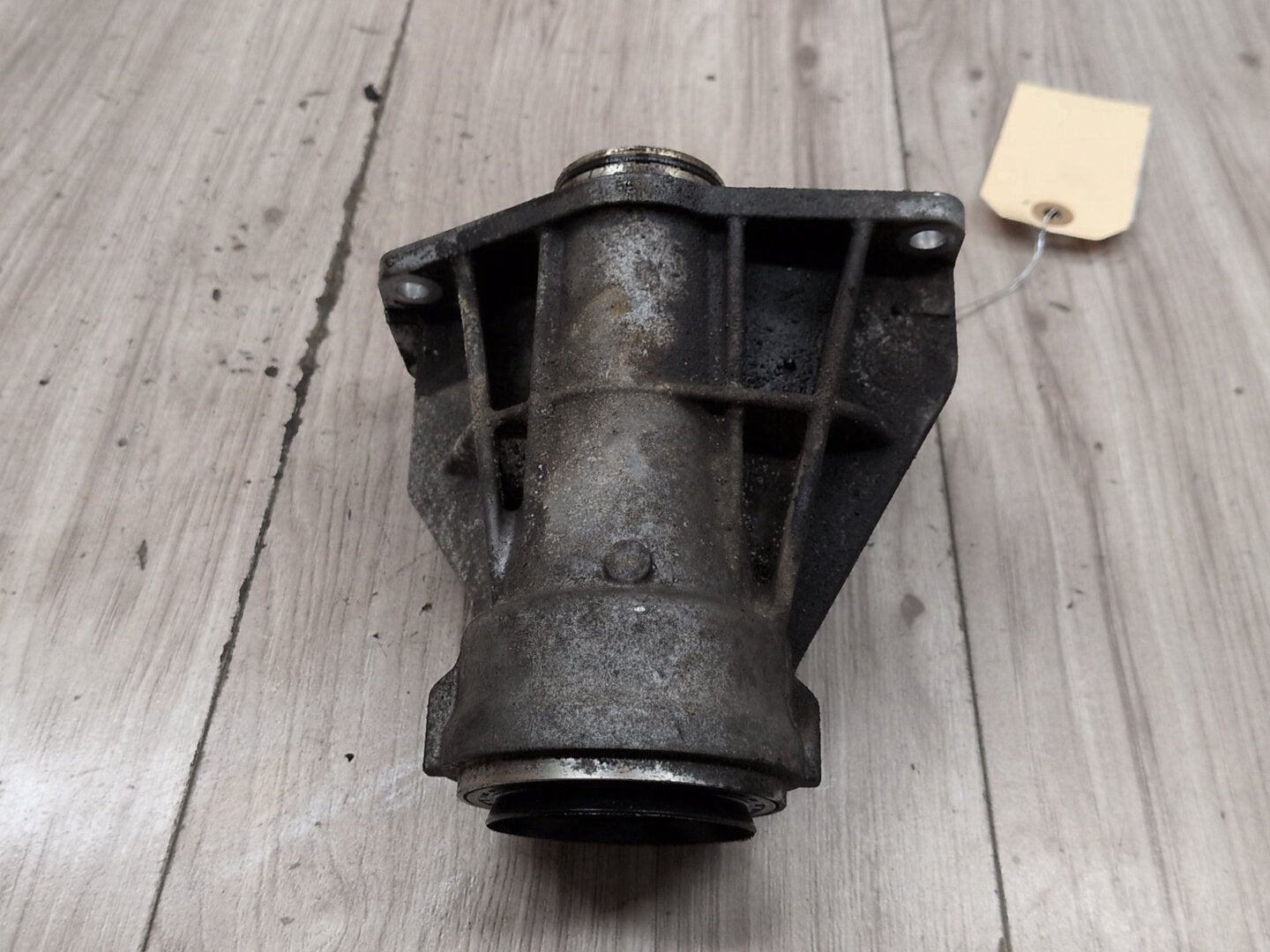 2011-2016 BMW 535i F10 Front Differential Axle Carrier Support Mount Bracket 7578653