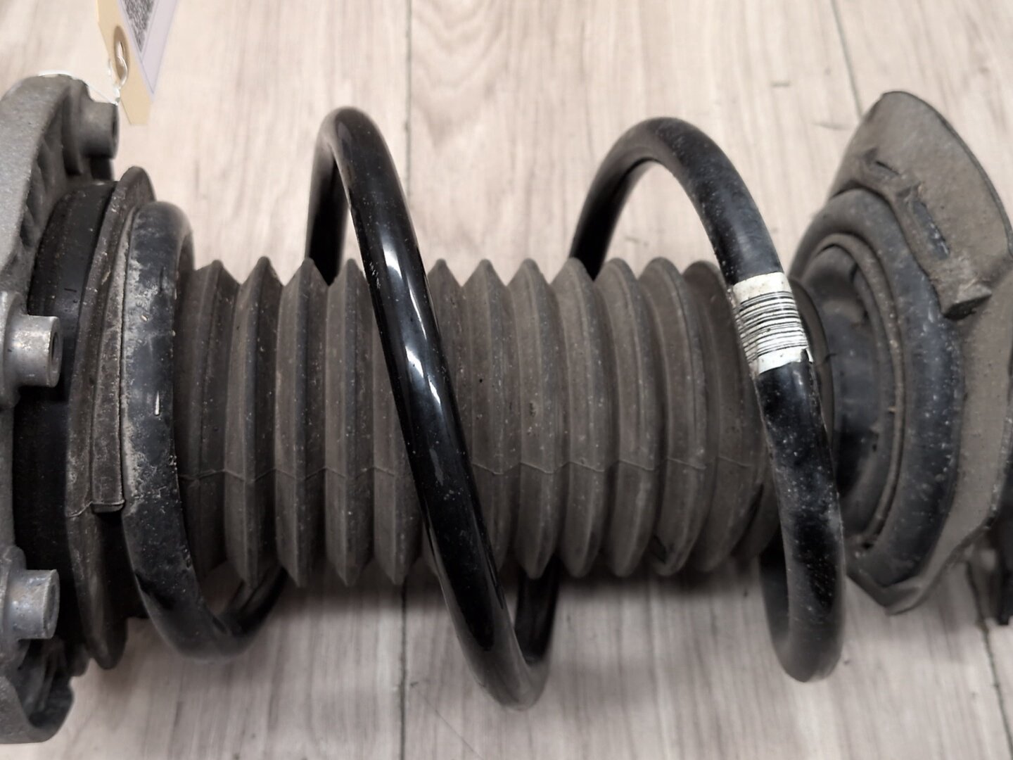 2014 - 2020 BMW 440i F36 Front Right Passenger Spring Strut Shock Absorber 6883324 B58B30M0