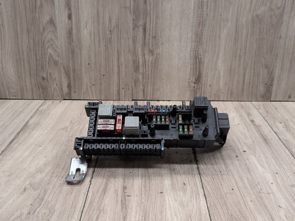 2009-2012 Mercedes-Benz E550 W212 Front Fuse Relay Box Assembly